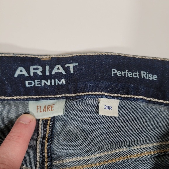 Ariat Ultra Stretch Denim Women's 30 R Perfect Rise Flare Western Jeans NWT - Picture 4 of 6